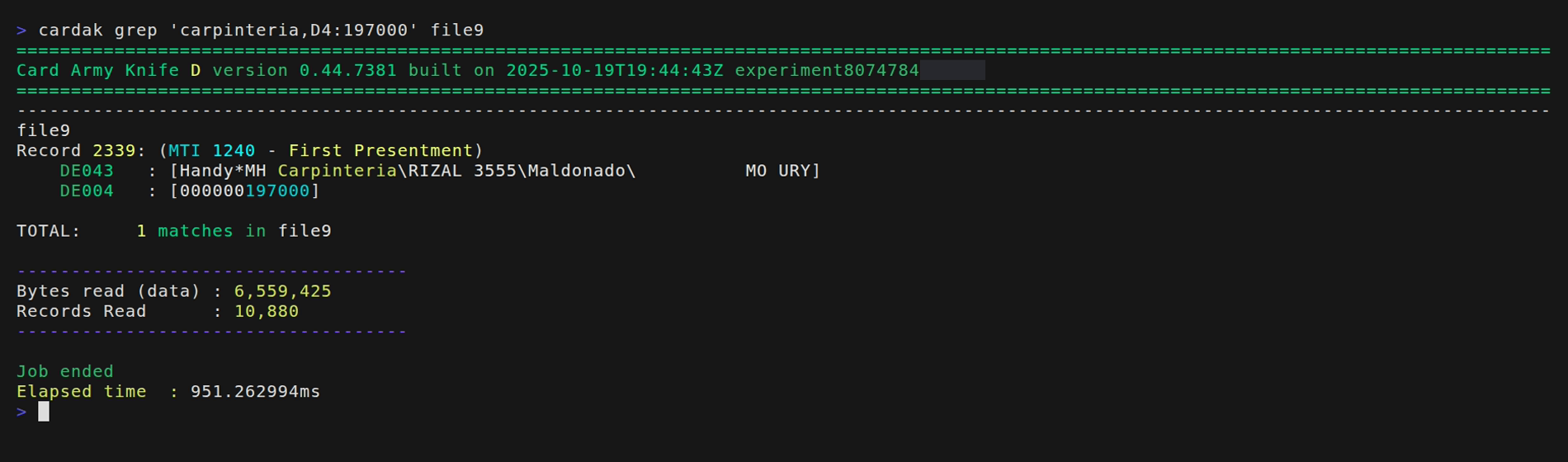 Resultados de búsqueda con CardAK